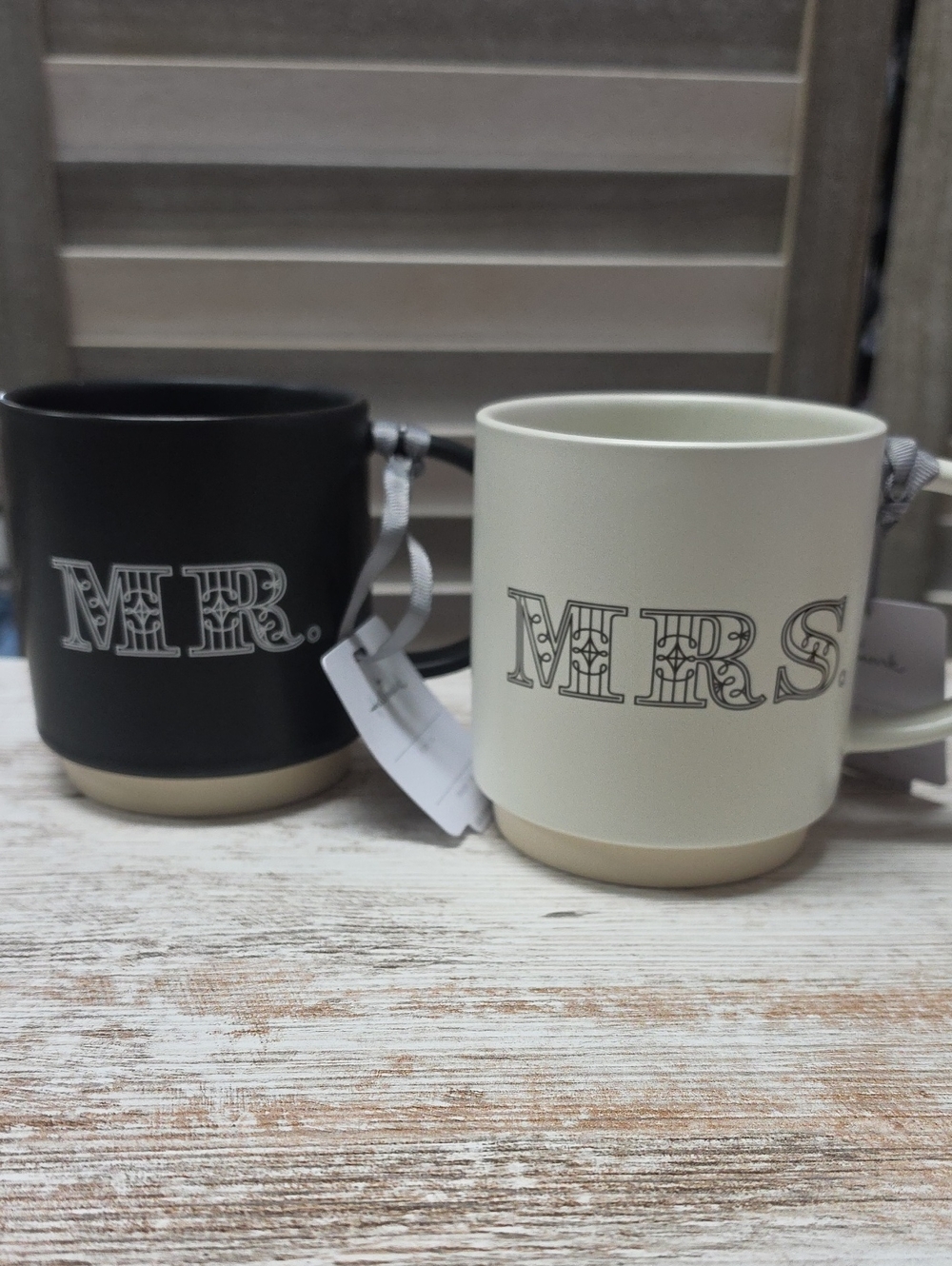 Hallmark Mr. & Mrs. Mug Set